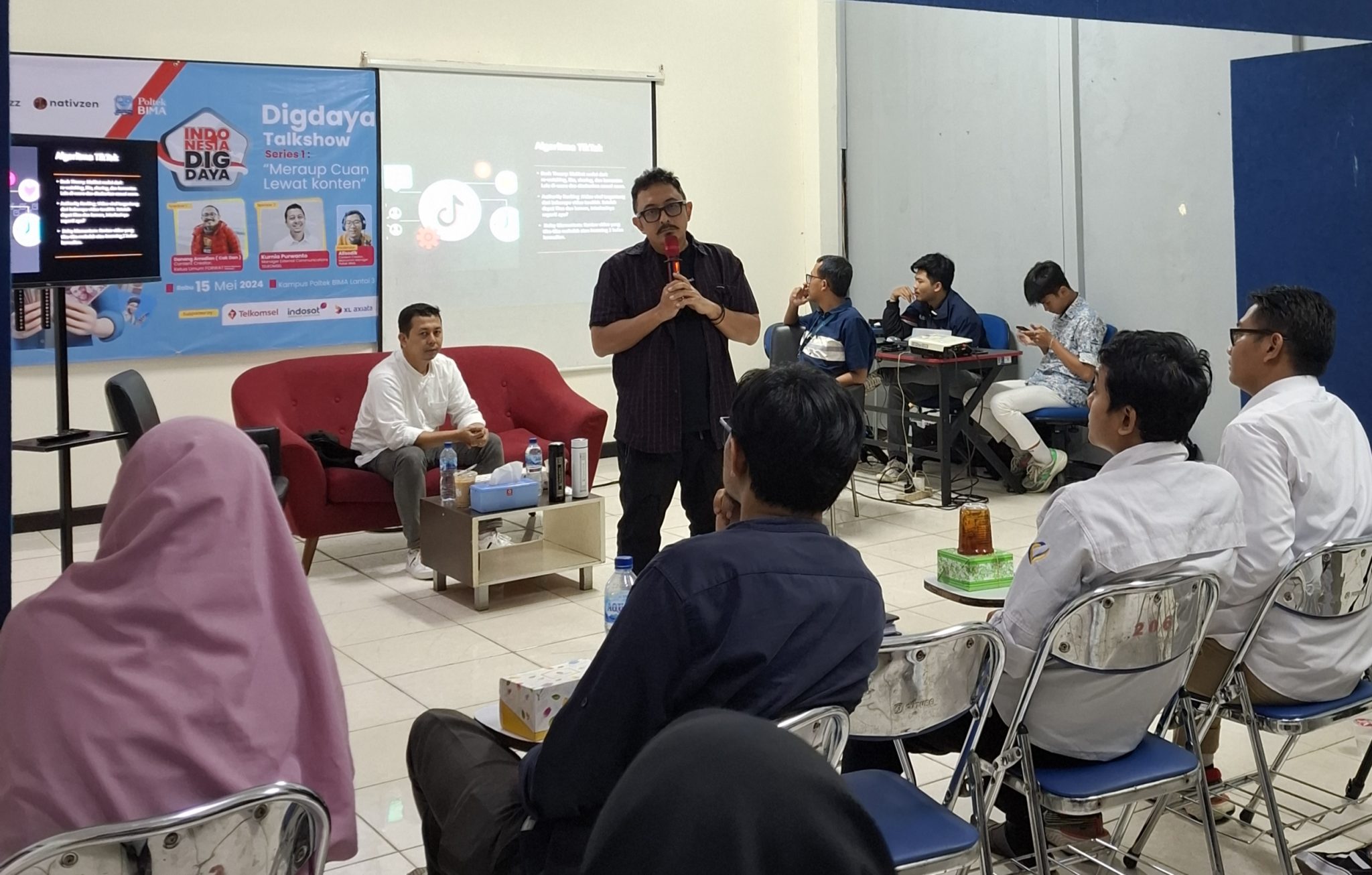 Indonesia DIGDAYA Bekali Mahasiswa Cikarang dengan Kemampuan Digital ...