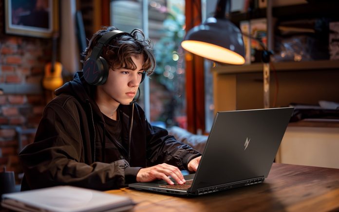 Rangkaian Laptop Gaming Nitro V Terbaru Acer