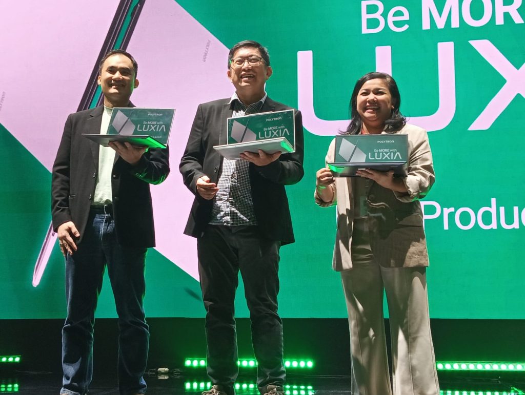 [Kiri ke Kanan] Bambang Als. Athung, Head of Group Product Audio Video Polytron, Tekno Wibowo, Commercial Director Polytron, Diantika, Head of Corporate Communiction