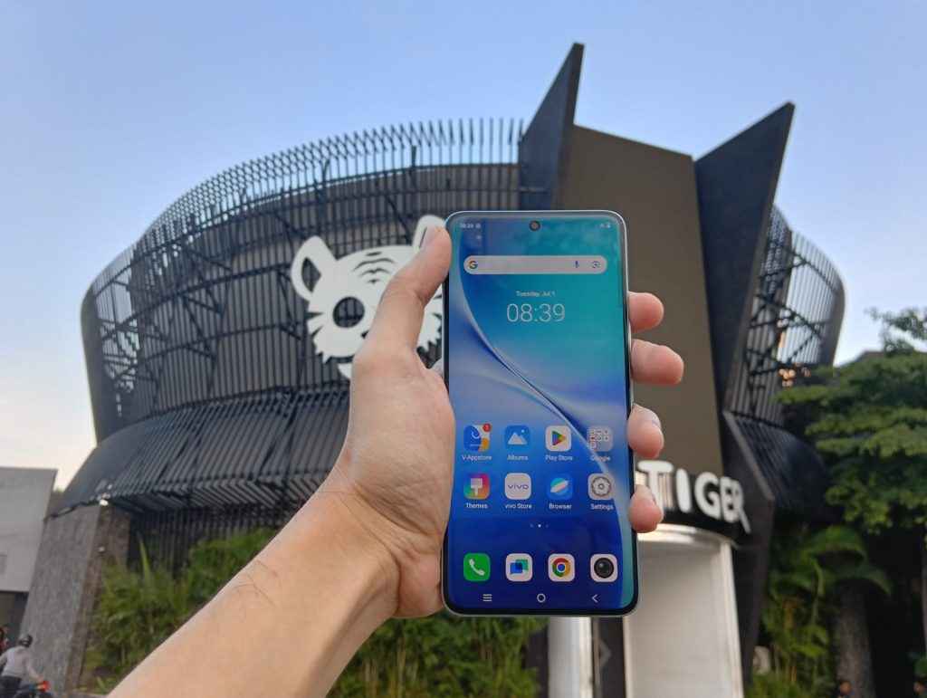 Vivo V60