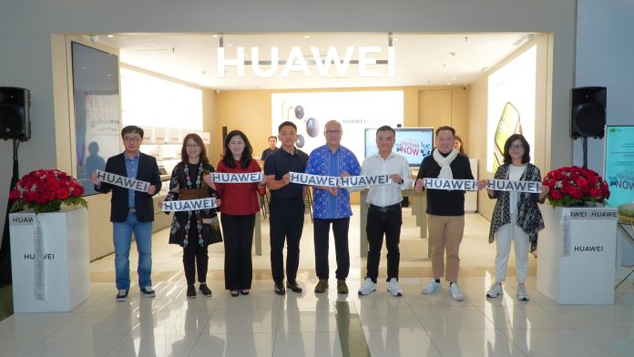 HUAWEI Experience Store