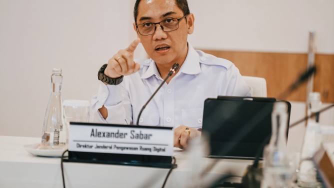 Direktur Jenderal Pengawasan Ruang Digital Komdigi, Alexander Sabar
