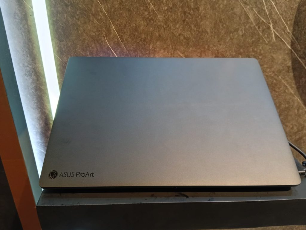 ASUS ProArt P16