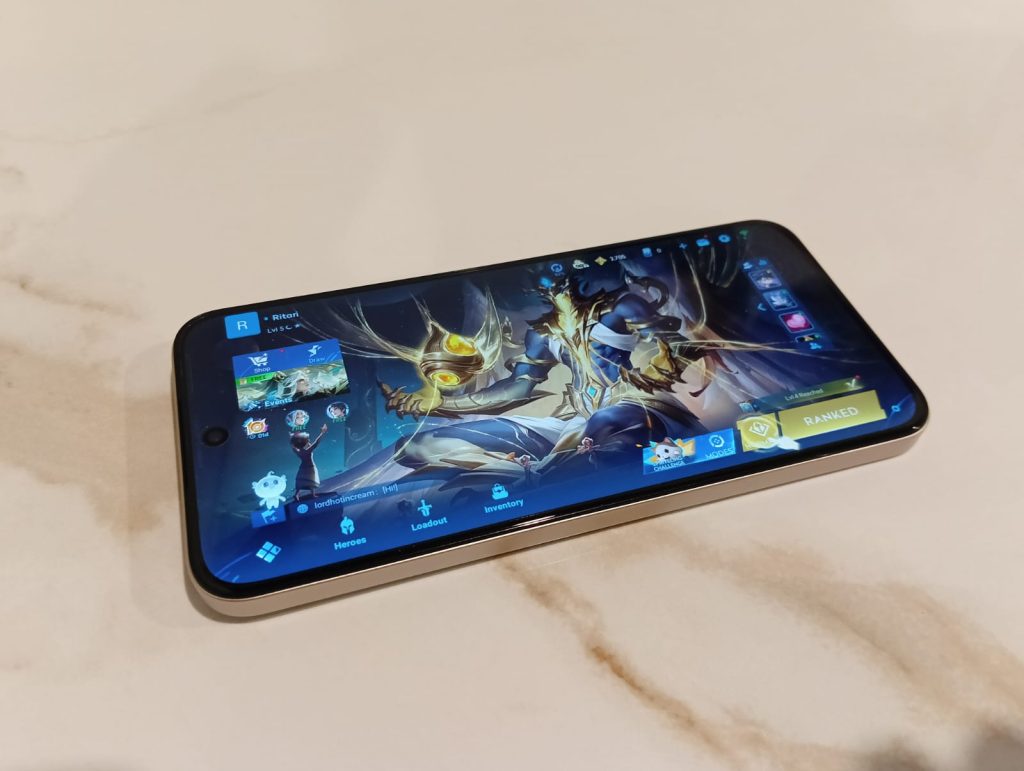 Bermain game Honor Of Kings (HOK) di realme 15T 5G
