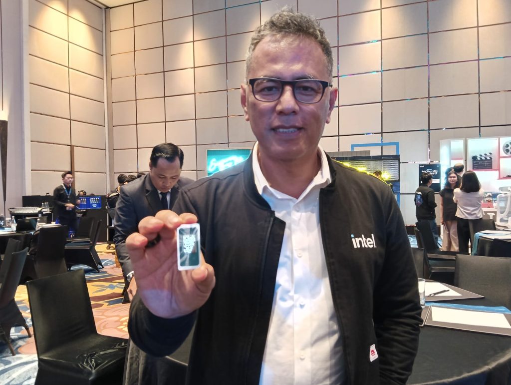 Harry K. Nugraha, Country Manager Intel Indonesia