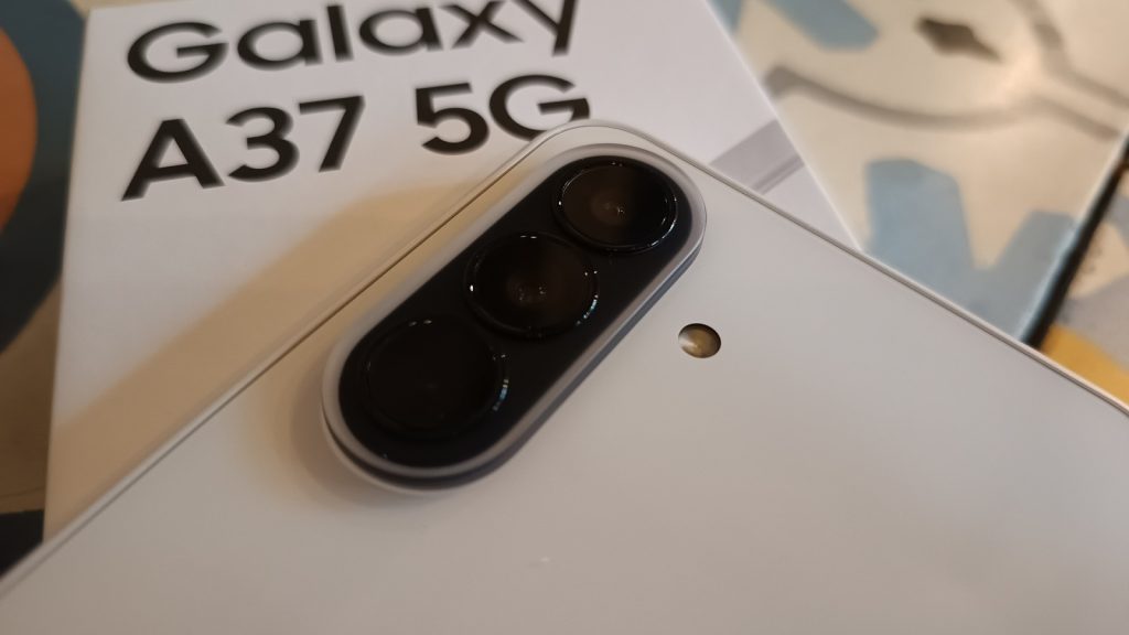 Review Kamera A37 5G