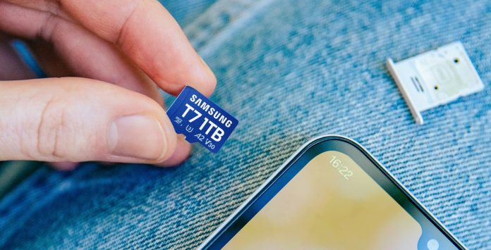 Kartu microSD T7 dan T9