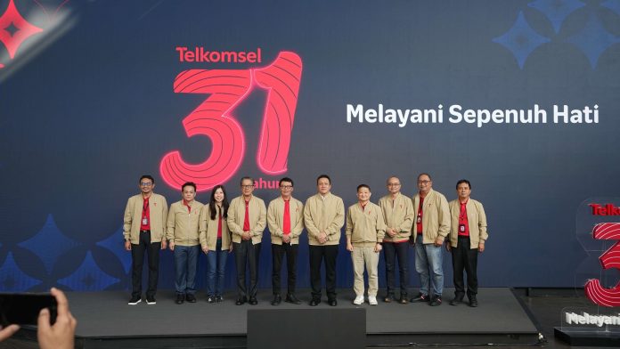 31 Tahun Telkomsel Melayani Sepenuh Hati