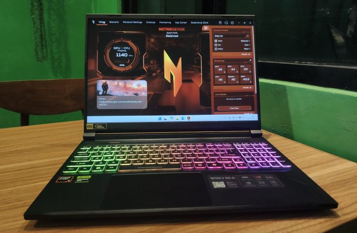 Review Acer Nitro V16S AI (AMD)